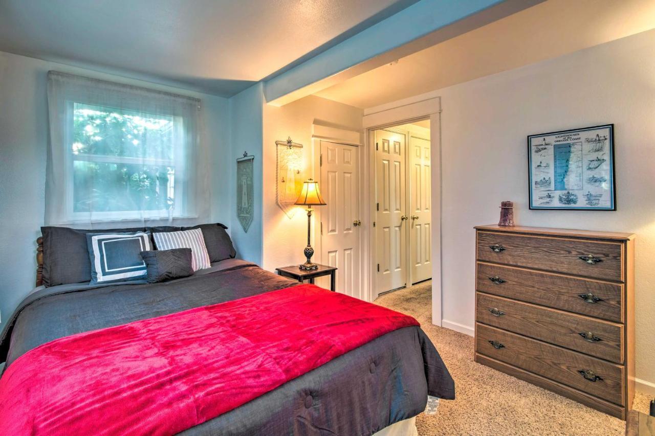 Cliffside Lighthouse Beach Home With Ocean View Coos Bay Luaran gambar